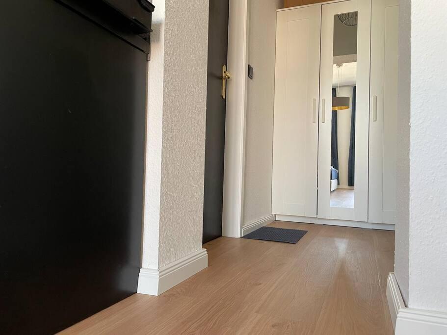 Innenstadt Refugium In Ruhiger Wasserlage+Balkon Lipsia Esterno foto