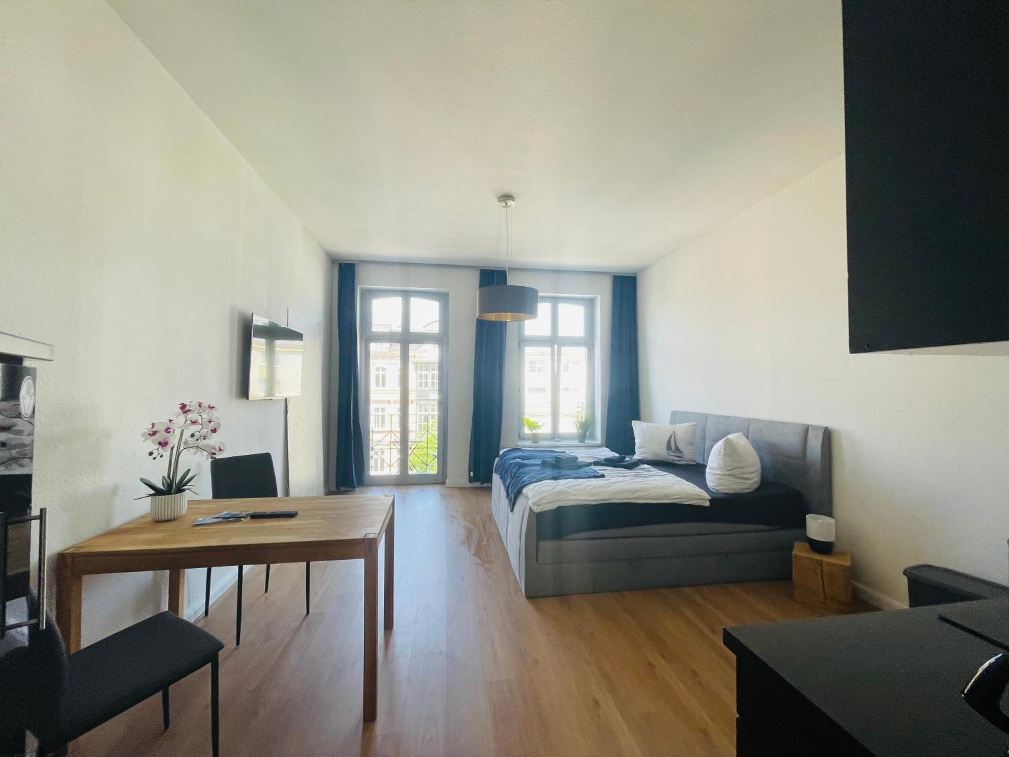 Innenstadt Refugium In Ruhiger Wasserlage+Balkon Lipsia Esterno foto